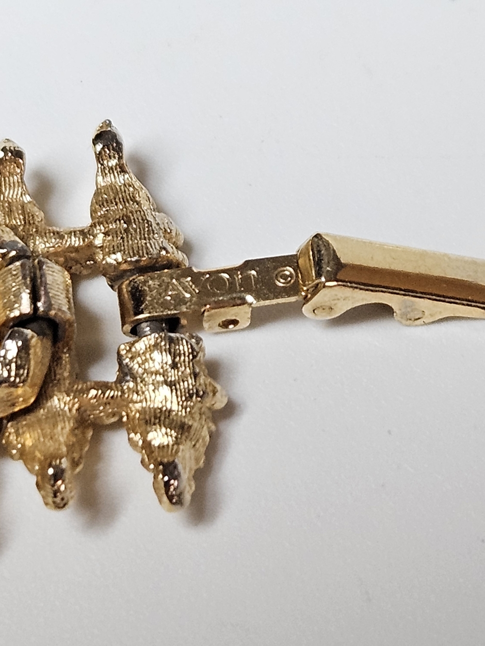 Avon Gold-Tone Zigzag 80s Statement Tennis Bracelet - Picture 5 of 8